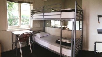 Cambridge Lodge - Hostel/Backpacker - Accommodation Port Macquarie 24