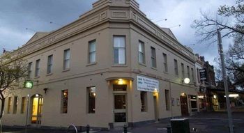 Naughtons Parkville Hotel - Accommodation Tasmania
