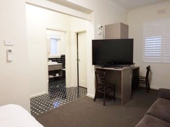 Naughtons Parkville Hotel - Accommodation Tasmania 32