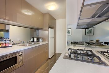 Melbourne Short Stay Apartments MP Deluxe - Accommodation Port Macquarie 0