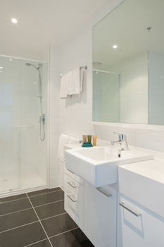 Melbourne Short Stay Apartments MP Deluxe - Accommodation Noosa 21