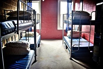 St Kilda Beach House @ Hotel Barkly - Hostel - Tweed Heads Accommodation 7