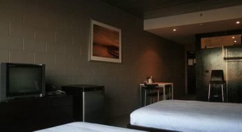 St Kilda Beach House @ Hotel Barkly - Hostel - Accommodation Port Macquarie 28