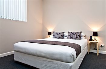 Ryals Serviced Apartments Camperdown - Accommodation Noosa 2