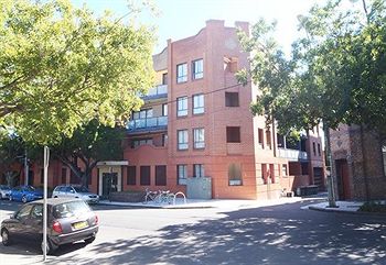 Ryals Serviced Apartments Camperdown - Casino Accommodation