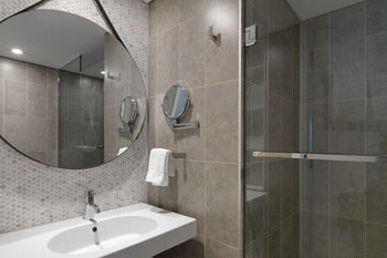 Adina Apartment Hotel Bondi Beach - Accommodation Noosa 7