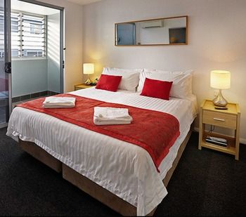 Crown On Darby - Accommodation Port Macquarie 8