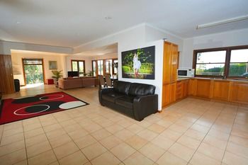House Of Laurels - Tweed Heads Accommodation 50