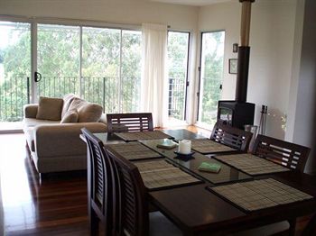House Of Laurels - Tweed Heads Accommodation 24