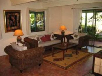 The African Cottage - Tweed Heads Accommodation 7