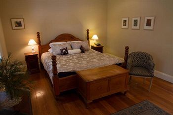 Tizzana Winery Bed & Breakfast - Accommodation NT 2