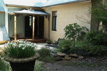 Tizzana Winery Bed & Breakfast - Accommodation Tasmania 8