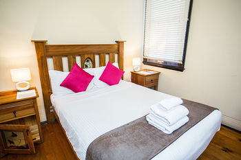 Sydney Harbour Bed & Breakfast - Accommodation Tasmania 5
