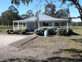Cam-Way Estate - Accommodation Port Macquarie 0