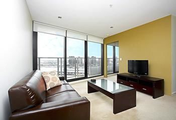Astra Apartments - Docklands - Accommodation Mermaid Beach 7