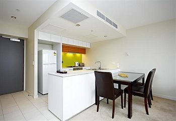 Astra Apartments - Docklands - Tweed Heads Accommodation 1