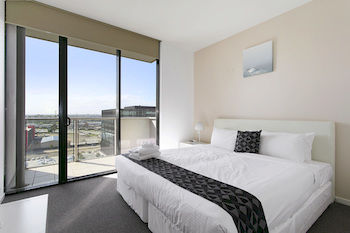 Docklands Private Collection Of Apartments - NewQuay - Accommodation NT 20