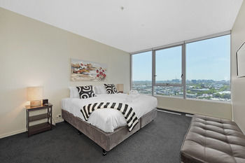 Docklands Private Collection Of Apartments - NewQuay - Accommodation Tasmania 42