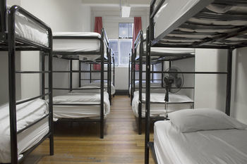 Discovery Melbourne Hostel - Accommodation NT 23