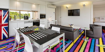 ADGE Boutique Apartment Hotel - Accommodation Noosa 7
