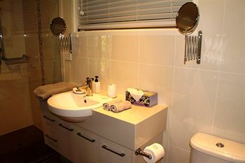 Arabella Guesthouse - Tweed Heads Accommodation 9