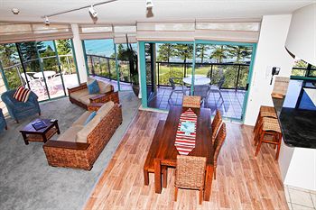 The Waterview - Accommodation Noosa 2