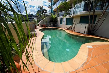 The Waterview - Accommodation Noosa 24