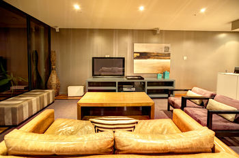 ACD Apartments - Accommodation Tasmania 2