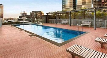 Melbourne Holiday Apartments At McCrae Docklands - thumb 3