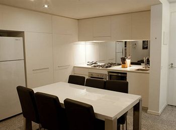 Melbourne Holiday Apartments At McCrae Docklands - Accommodation Noosa 6