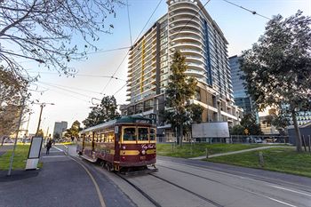 Melbourne Holiday Apartments At McCrae Docklands - Accommodation NT 9