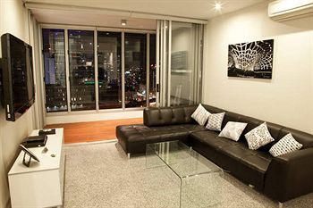 Melbourne Holiday Apartments At McCrae Docklands - Accommodation NT 10