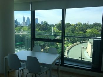 Apartments Melbourne Domain - South Melbourne - Accommodation Port Macquarie 10