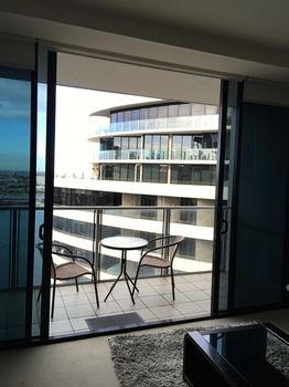 Apartments Melbourne Domain - Docklands - Accommodation Port Macquarie 1