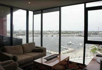 Apartments Melbourne Domain - Docklands - Accommodation Noosa 13