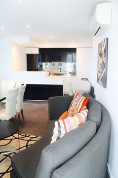 Apartments Melbourne Domain - Docklands - Accommodation Mermaid Beach 38