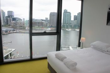 Apartments Melbourne Domain - Docklands - Accommodation Noosa 45