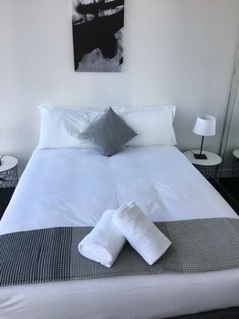 Apartments Melbourne Domain - Docklands - Accommodation Noosa 56