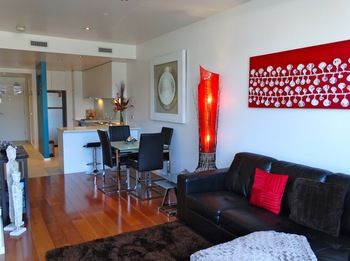 Flinders Wharf Apartments - Accommodation Tasmania 17