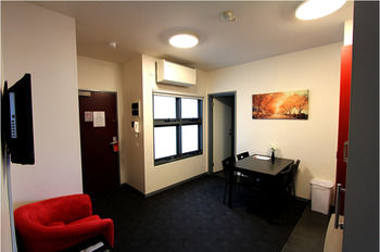 Alston Apartments Hotel - Accommodation Tasmania 15