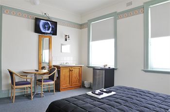 Hotel Gosford - Tweed Heads Accommodation 1