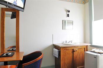 Hotel Gosford - Accommodation Tasmania 20