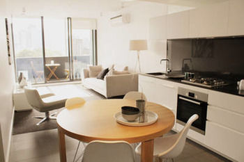 Guilfoyle Apartments - Accommodation Noosa 3