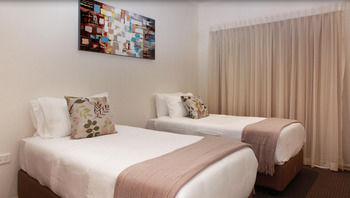 H Boutique Hotel - Accommodation NT 15