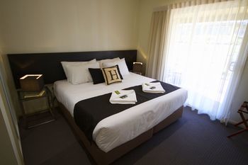 H Boutique Hotel - Accommodation NT 43