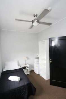 The Lakes Hotel - Tweed Heads Accommodation 12