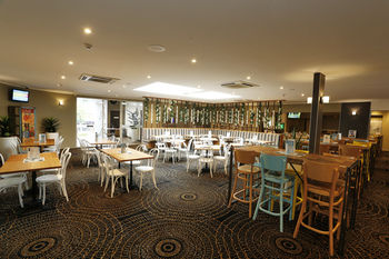 The Lakes Hotel - Accommodation Port Macquarie 35