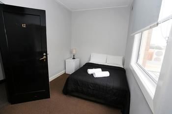 The Lakes Hotel - Tweed Heads Accommodation 59