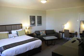 Riverside Oaks Golf Resort - Accommodation Tasmania 14