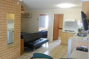 Tumut Valley Motel - Accommodation Port Macquarie 2